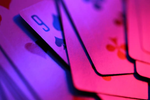 Live Super Sic Bo table with croupier and dice